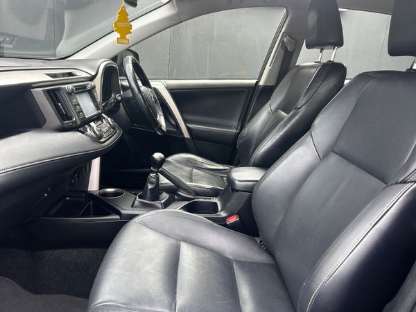 2015 TOYOTA RAV 4 2.0D4D SOL TOP SPEC 361301034