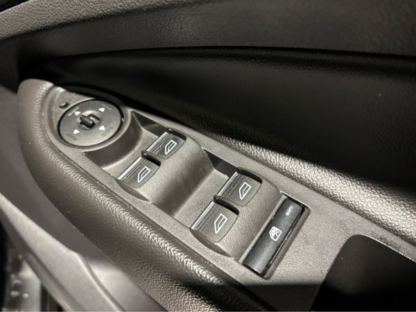 Ford Kuga TITANIUM 1.5 TDCI 5 SEATER COMMERCIAL IN 361328395