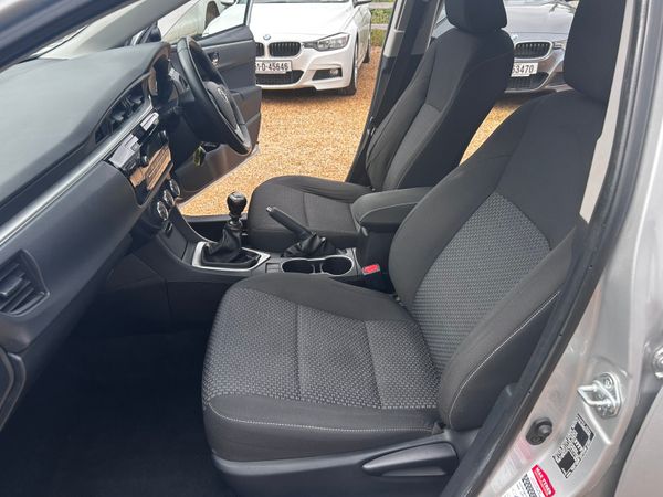 Toyota Corrolla 1.4 D4D Aura 361342213