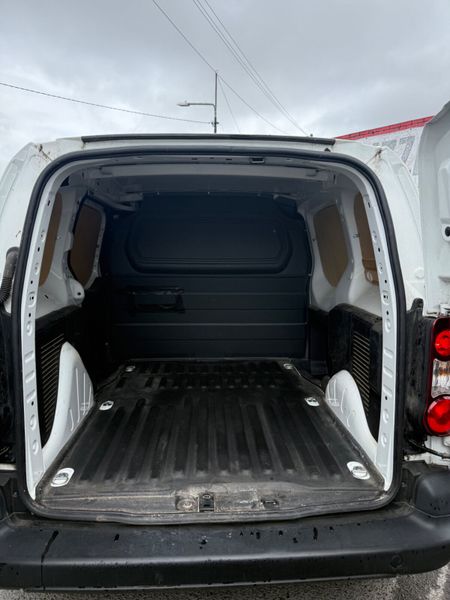 Peugeot Partner 1.6 Diesel DOE TAX low KM 361350871