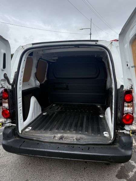 Peugeot Partner 1.6 Diesel DOE TAX low KM 361350895