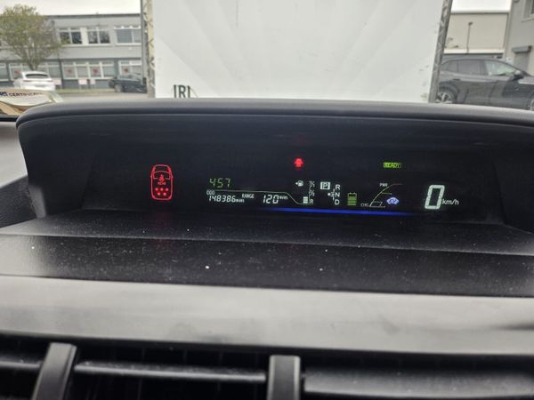 Toyota Prius 2012 1.8 Petrol Hybrid Highest Spec 361361114