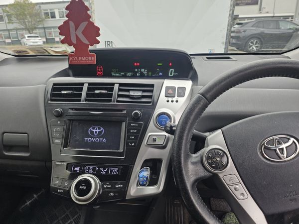 Toyota Prius 2012 1.8 Petrol Hybrid Highest Spec 361361120