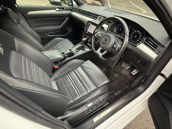 VW Passat 2.0 TSI DSG Mega Spec 361361977