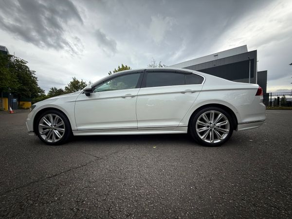 VW Passat 2.0 TSI DSG Mega Spec 361361973