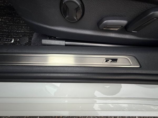VW Passat 2.0 TSI DSG Mega Spec 361361984