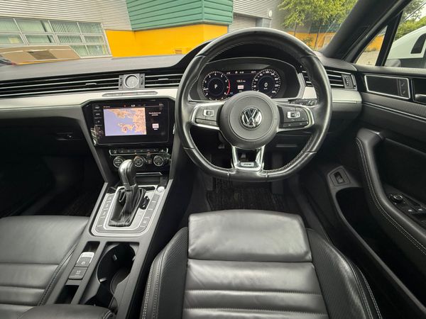 VW Passat 2.0 TSI DSG Mega Spec 361361981