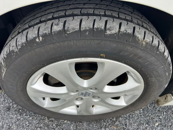10 Suzuki Swift 1.2 361373609