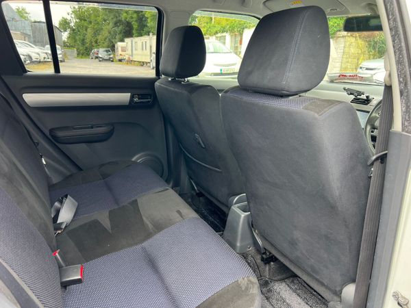 10 Suzuki Swift 1.2 361373617