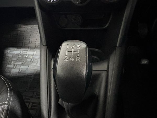 2015 Peugot 208 Active 1.0 Petrol 77,800 KM 361387217