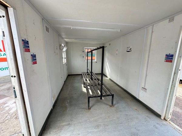 32 x 10 site office drying changing room cabin .. 361389557