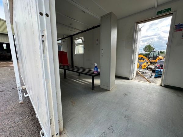 32 x 10 site office drying changing room cabin .. 361389551