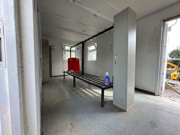 32 x 10 site office drying changing room cabin .. 361389552