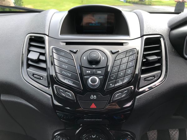 Ford Fiesta 2013 361416154