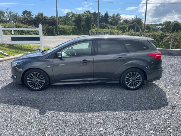 Ford Focus 2018 st estate 361425479