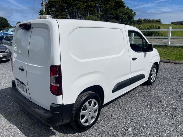 Peugeot Partner 2020 low kms 361425830