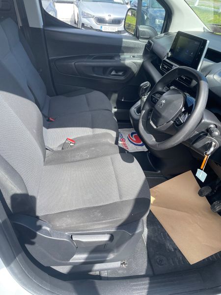 Peugeot Partner 2020 low kms 361425843