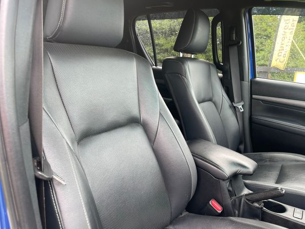 211 Toyota Hilux Invincible X Manual Beauty***** 361445355