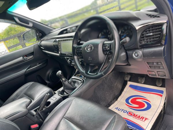 211 Toyota Hilux Invincible X Manual Beauty***** 361445358
