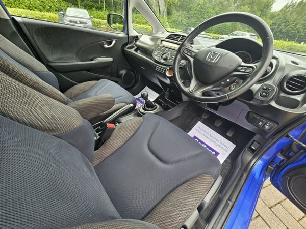 Honda Jazz PETROL MANUAL  * HIGH SPEC * NEW NCT *S 361445418