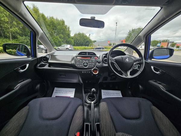 Honda Jazz PETROL MANUAL  * HIGH SPEC * NEW NCT *S 361445424