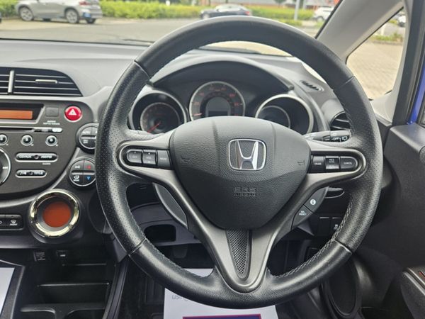 Honda Jazz PETROL MANUAL  * HIGH SPEC * NEW NCT *S 361445425