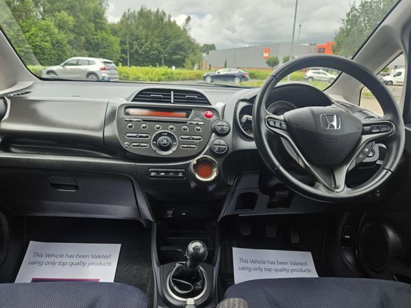 Honda Jazz PETROL MANUAL  * HIGH SPEC * NEW NCT *S 361445426