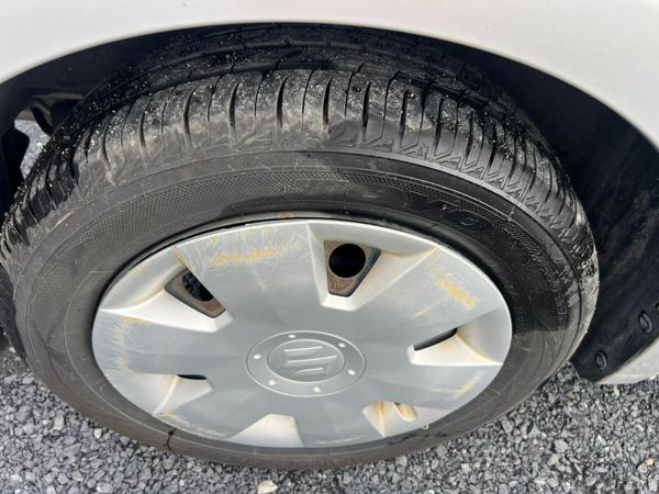 10 Suzuki Swift Autos 361475279