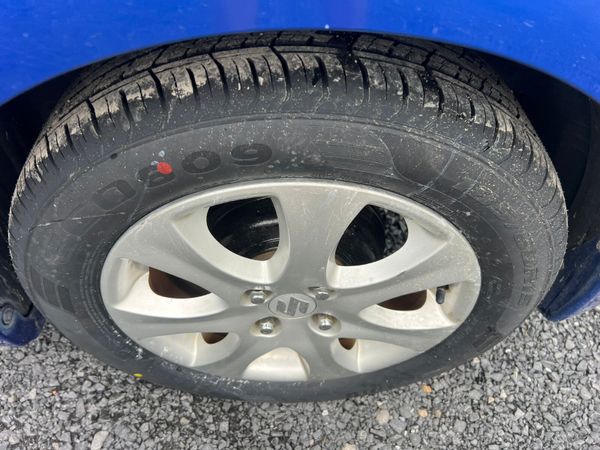 10 Suzuki Swift Autos 361475601