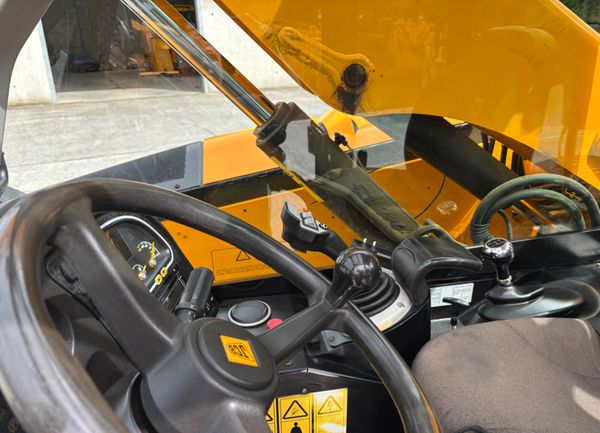 2015 JCB 526-56 361476236