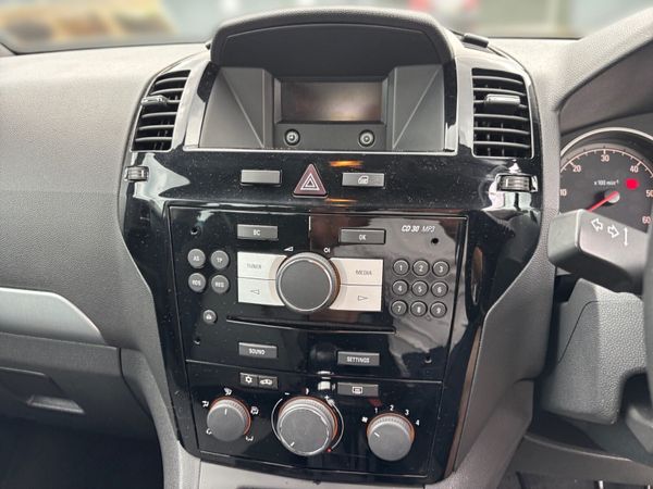 Vauxhall/ Opel Zafira 7 seater 1 owner Family car 361510789