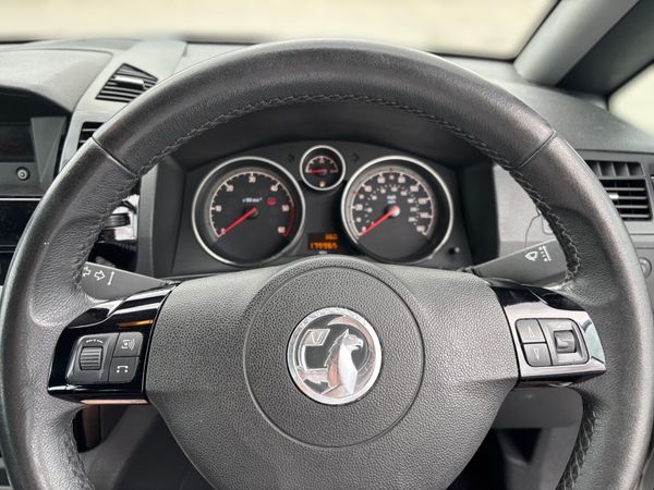Vauxhall/ Opel Zafira 7 seater 1 owner Family car 361510871