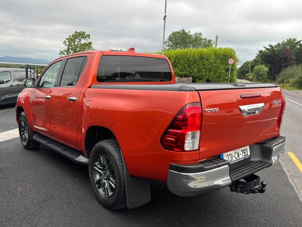 2023 Toyota Hilux  2.4 SR5 Double Cab as new 361559882
