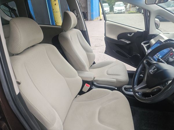 2012 Honda fit 1.3 Hybrid  Automatic 361604019