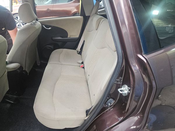 2012 Honda fit 1.3 Hybrid  Automatic 361604025