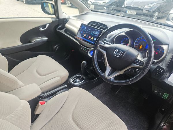 2012 Honda fit 1.3 Hybrid  Automatic 361604029