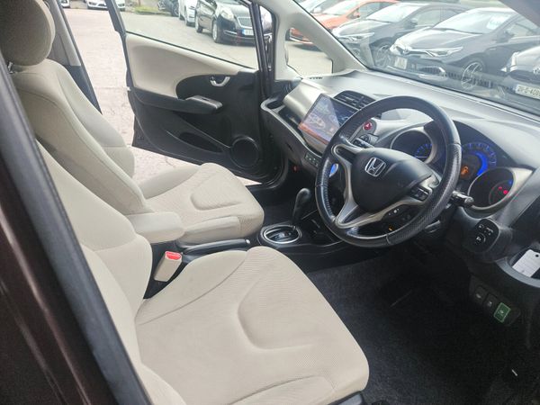 2012 Honda fit 1.3 Hybrid  Automatic 361604020