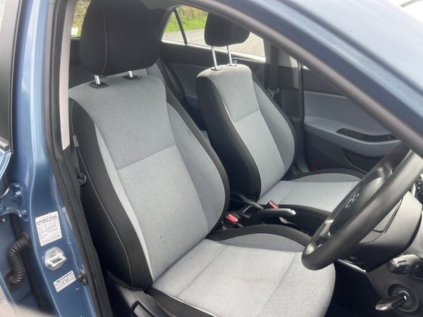 Hyundai i20 2015 1.2 petrol 361632088