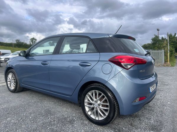 Hyundai i20 2015 1.2 petrol 361632096