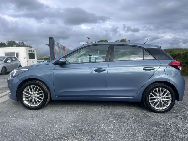 Hyundai i20 2015 1.2 petrol 361632097