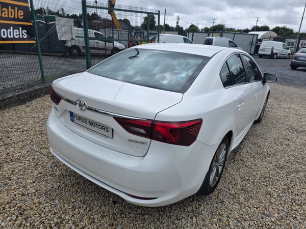 Toyota Avensis 2015 361664949