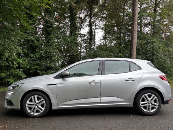 181 Renault Megane 1.2 TCE 130 EXPRESSION 361669650