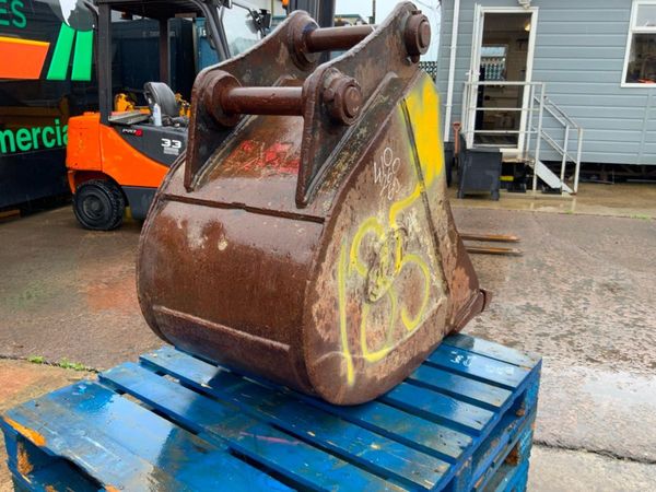 24 inch GEITH BUCKET .... 65MM .....185C 361675249
