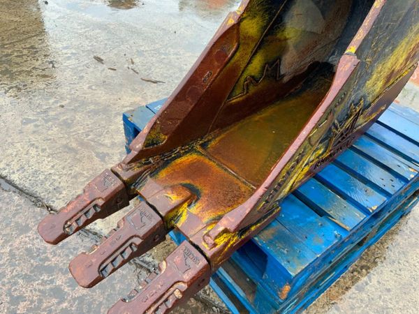 18" RHINOX DIGGING BUCKET...80mm PINS.....249c. 361675281