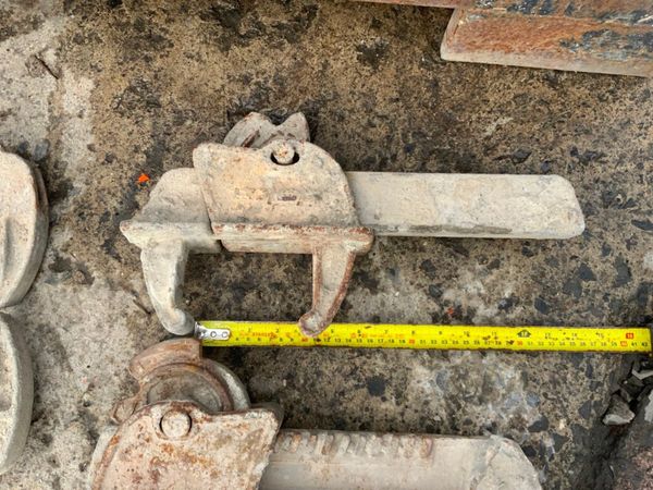 DOKA SHUTTERING FORMWORK  CLAMPS 361761850