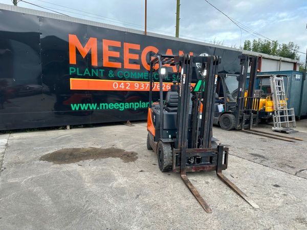 2016 DOOSAN 1.5 TON DIESEL FORKLIFT.....5,850 hrs 361763204