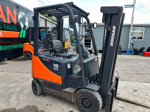 2016 DOOSAN 1.5 TON DIESEL FORKLIFT.....5,850 hrs 361763206