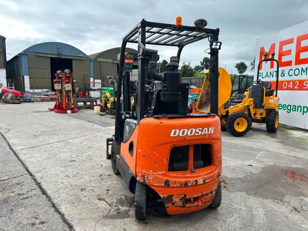 2016 DOOSAN 1.5 TON DIESEL FORKLIFT.....5,850 hrs 361763209