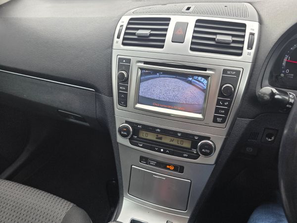 Toyota Avensis 2013 Automatic 361774070