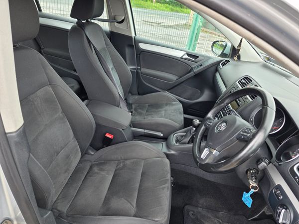 Volkswagen Golf 2010 361773749